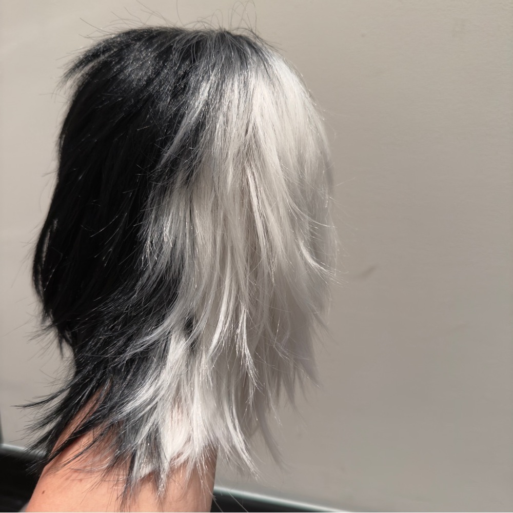NWT - Yumeno Kyūsaku Q Bungo Stra Japanese Cosplay Wig Two Tone Black & White - Picture 9 of 14